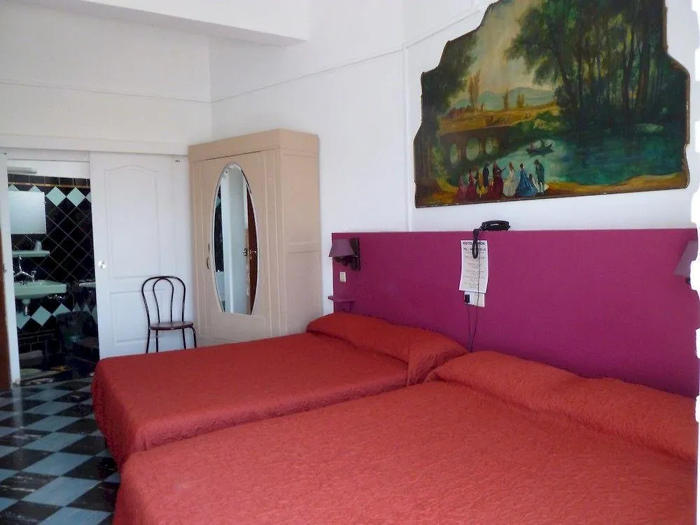 Hotel Peron Marseilles 3*,  Frankrijk