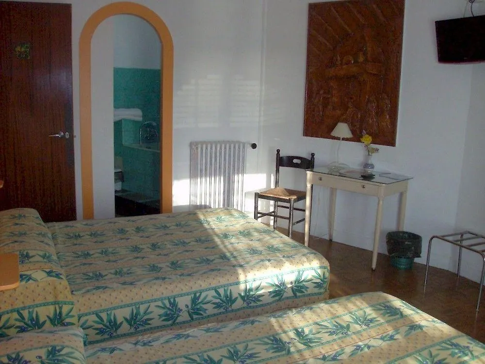 Hotel Peron Marseilles