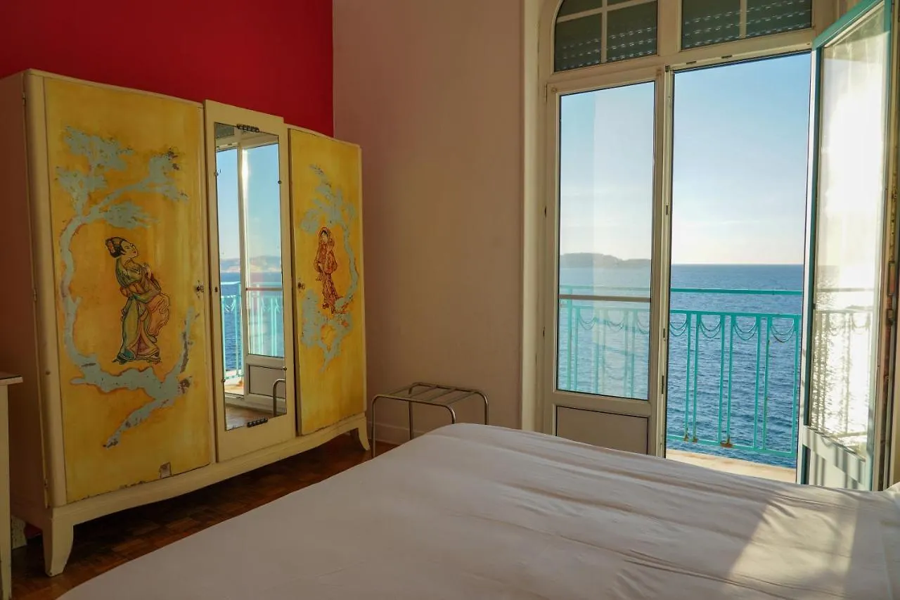 Hotel Peron Marseilles
